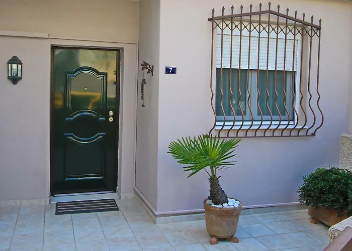 Appartement Elena 3 *